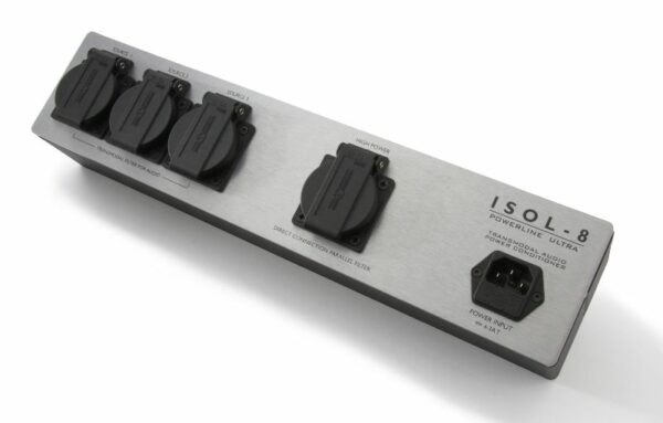 ISOL-8 PowerLine Ultra Hálózati elosztó és tápszűrő