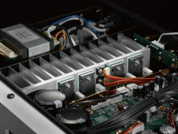 Luxman M-200u Sztereó Végerősítő - Image 4