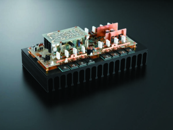 Luxman M-900u Sztereó Végerősítő - Image 5