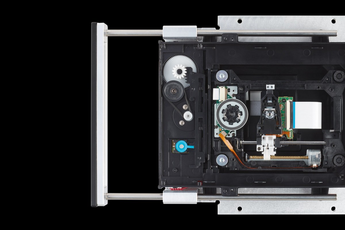 T+A MP 2500R CD, FM, Internetrádió, Hálózati Lejátszó és DAC - Image 3
