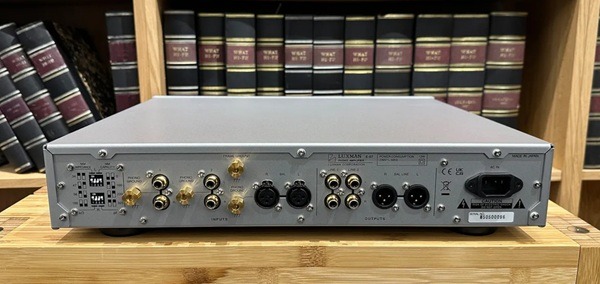 Luxman E-07 csatlakozások