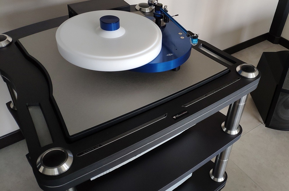 Bassocontinuo Golia lemezjátszó