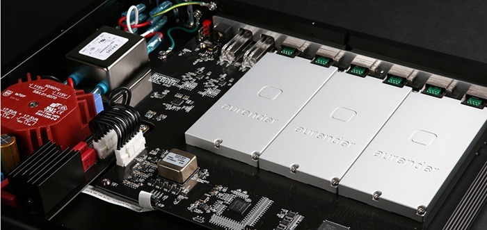 Aurender NH10 switch inside close