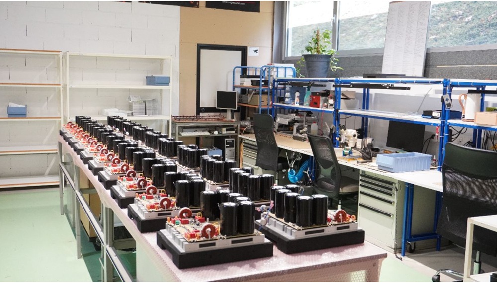 Nagra gyárlátogatás csarnok