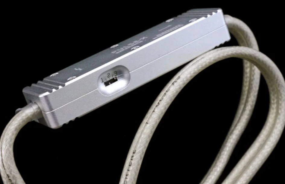 Vertere Verum XS Reference hangszóró kábel switch